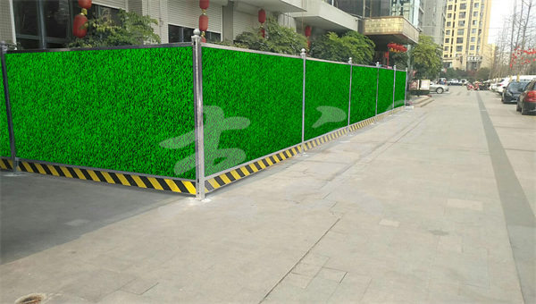 杰交施工围挡的斜撑与地面夹角取多少度,供货商有安装规范吗(图1) 杰交施工围挡的斜撑与地面夹角取多少度,供货商有安装规范吗(图1)