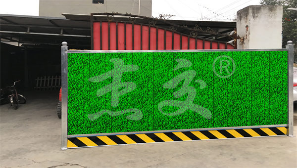 杰交围挡在钢筋加工棚周边的防飞溅措施，生产厂家有配套吗(图1)